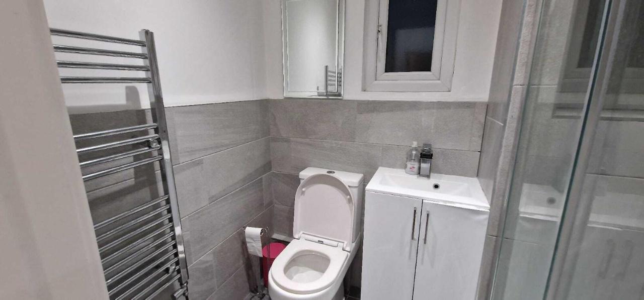 Sapphire Strathnairn Apartment Кардіфф Екстер'єр фото